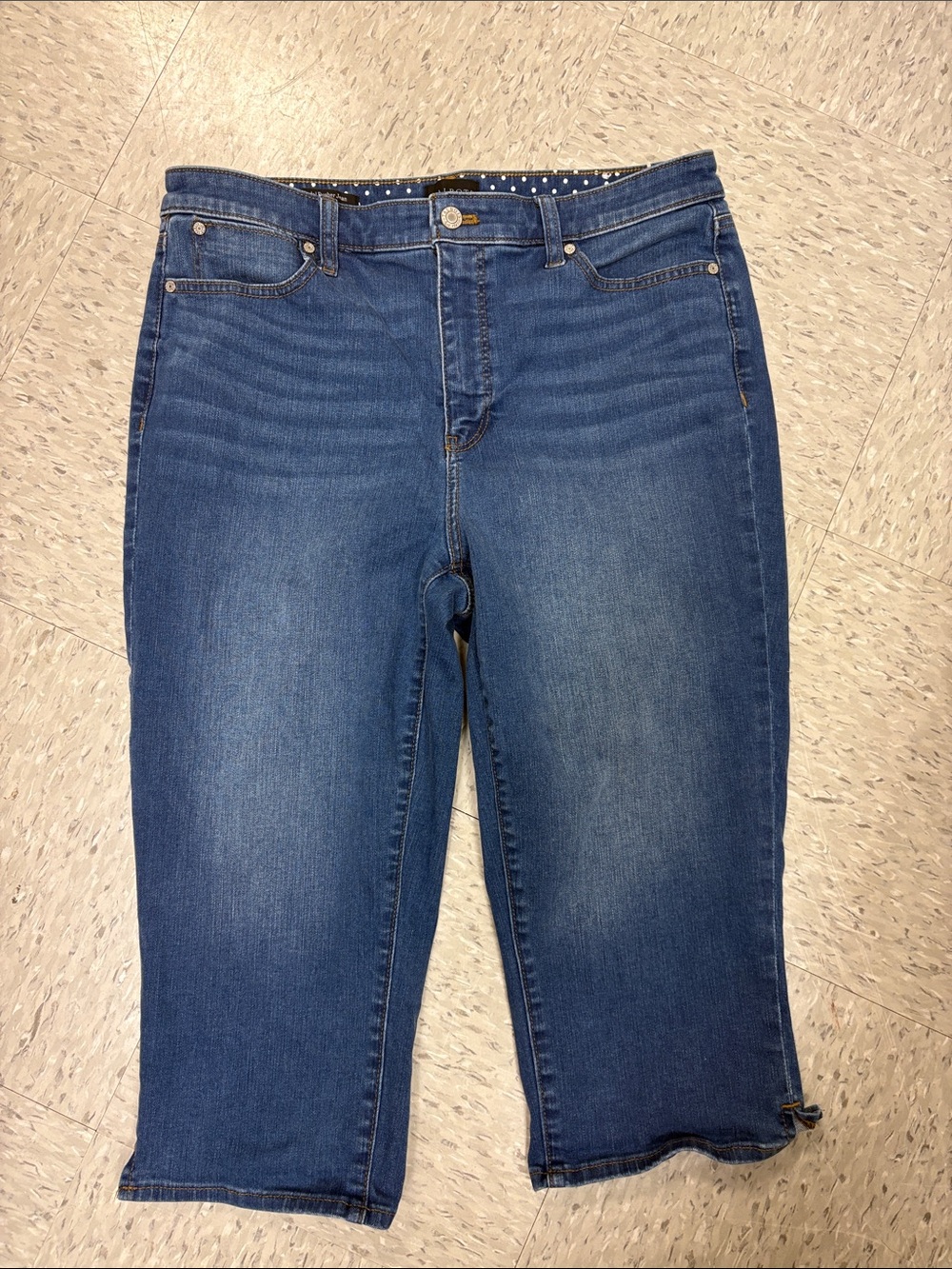 Classic Midwash Blue Women's Capri Jeans
